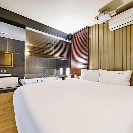 Haeundae Gary Cooper Hotel Busan Buitenkant foto