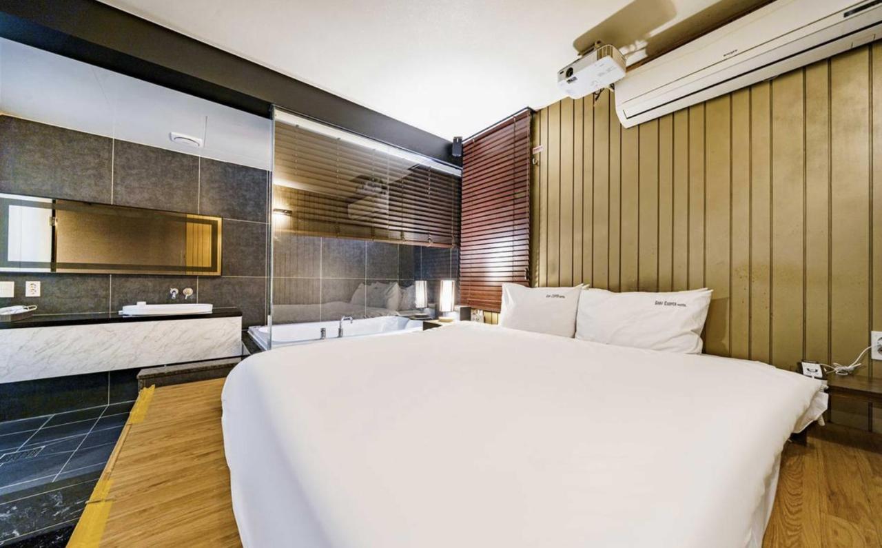 Haeundae Gary Cooper Hotel Busan Buitenkant foto