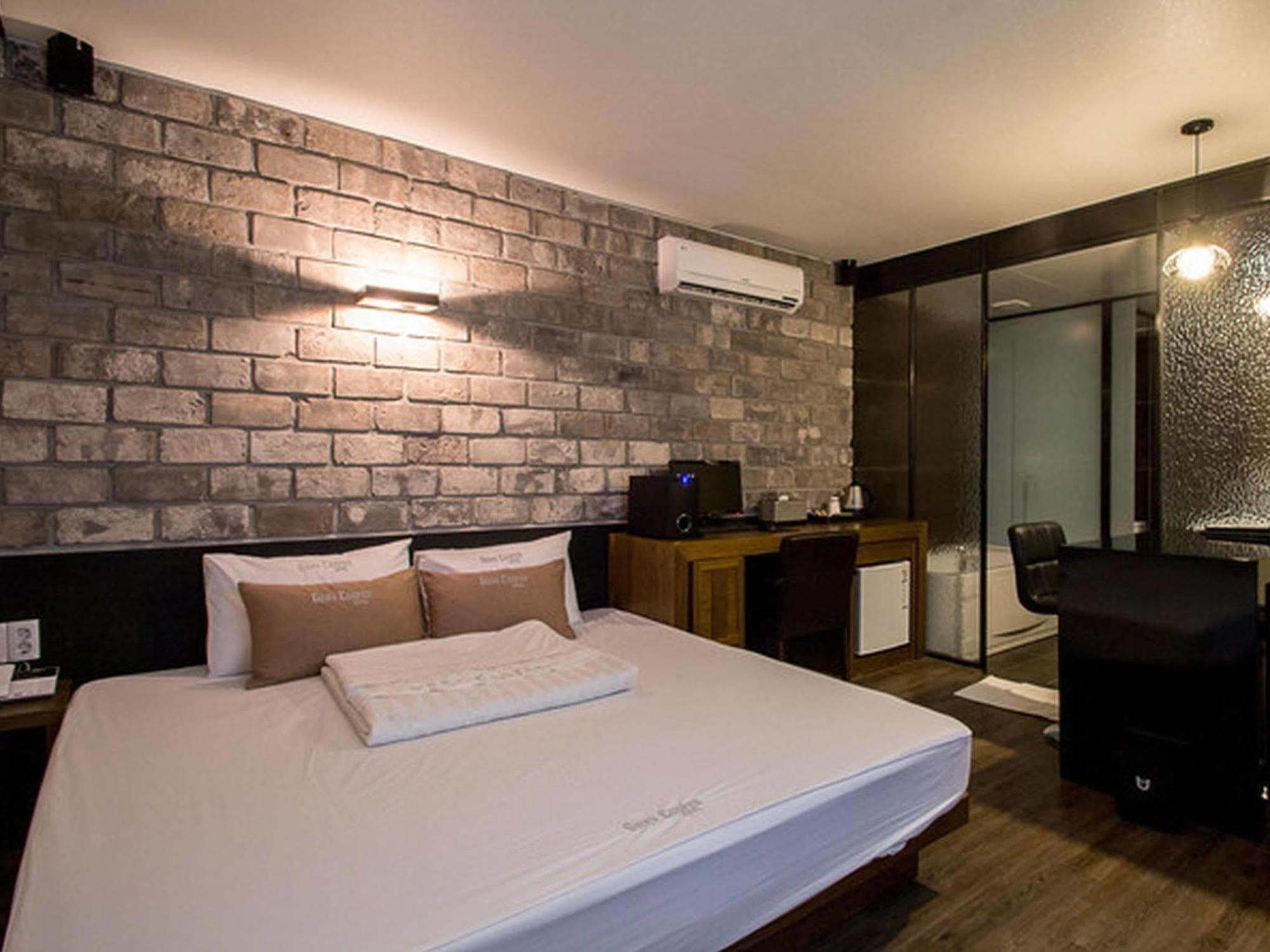 Haeundae Gary Cooper Hotel Busan Buitenkant foto