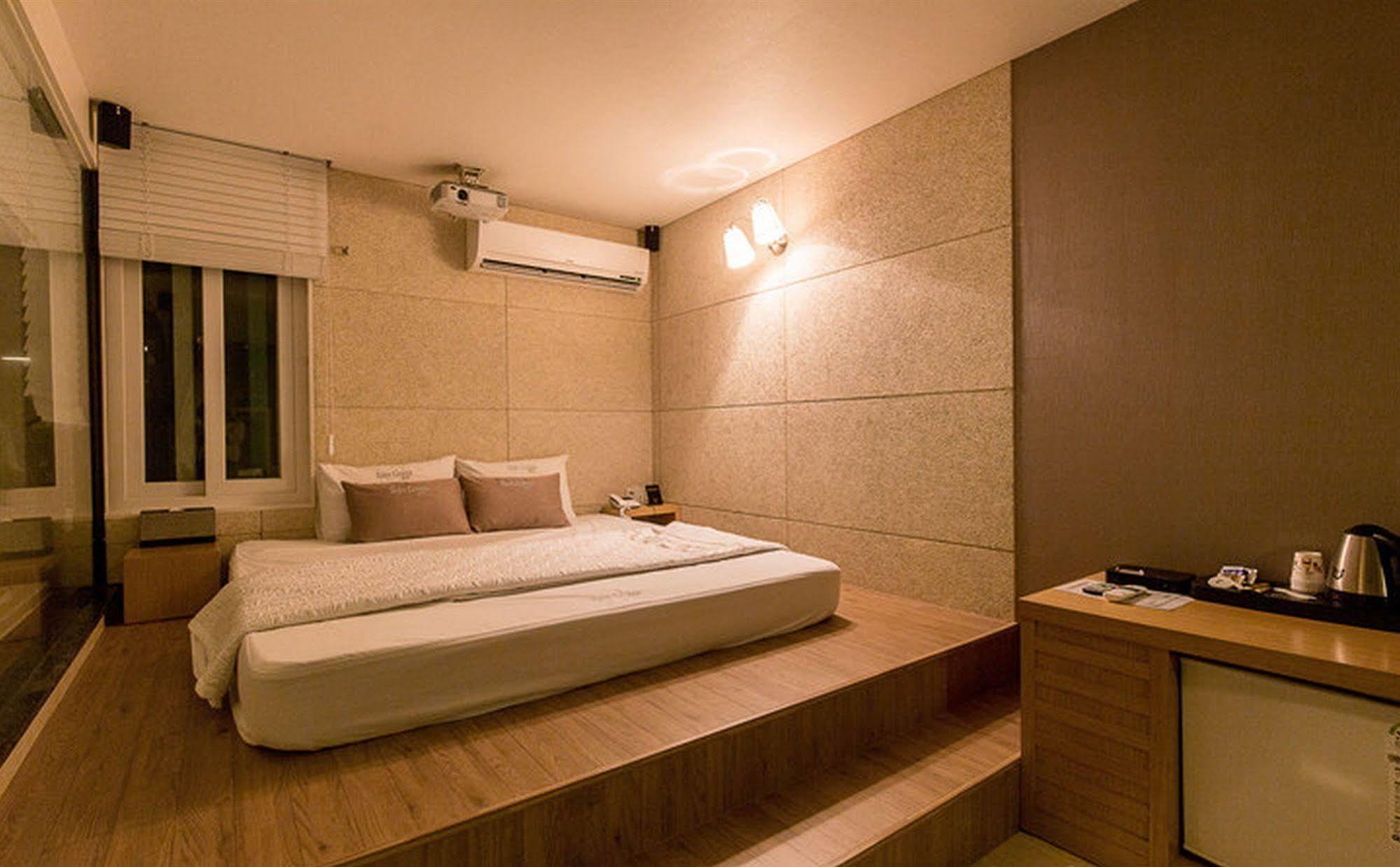 Haeundae Gary Cooper Hotel Busan Buitenkant foto